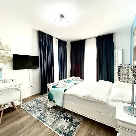 Apartamento White Dream Penthouse With Jacuzzi Braşov