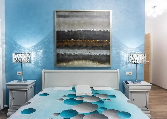 White Dream Penthouse With Jacuzzi Apartment *