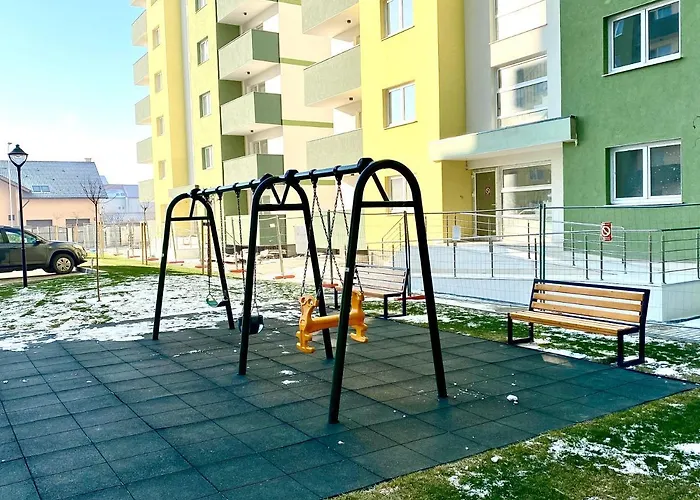 White Dream Penthouse With Jacuzzi Apartment Brasov