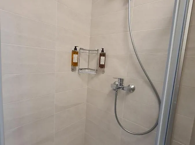 Apartment White Dream Penthouse With Jacuzzi Brasov